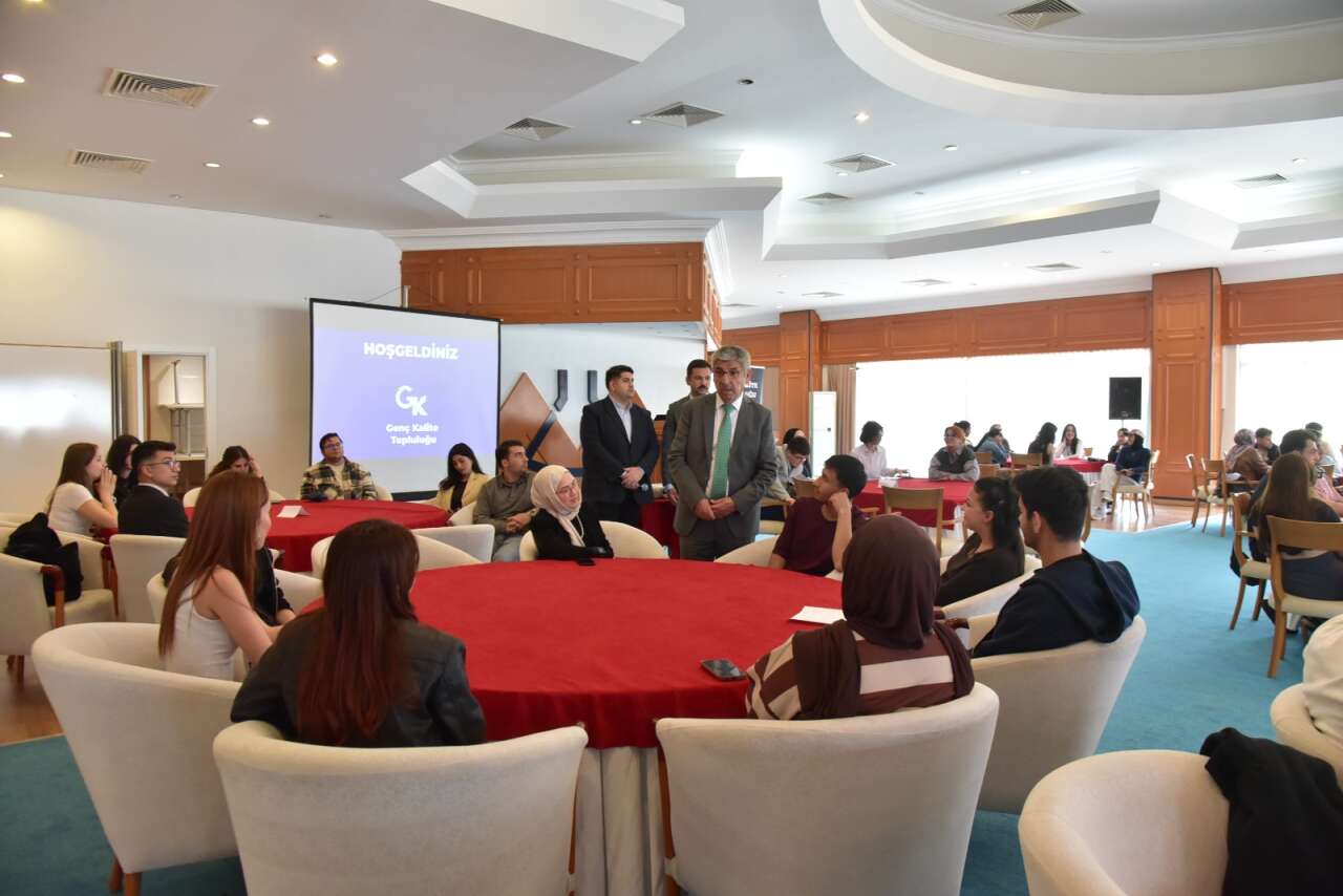 MSKÜ’de “Rektör-Öğrenci” Buluşması: Sorunlar ve Çözümler Masada 2